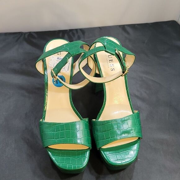 BRAND NEW GUESS WGRESTORE-R CROCODILE EMBOSSED LEATHER PLATFORM SANDALS R3 - Picture 3 of 16